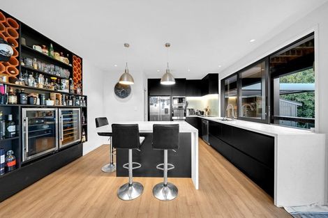 Photo of property in 8 Aberdeen Road, Campbells Bay, Auckland, 0620