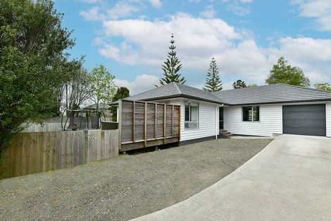 Photo of property in 127a Awaroa Road, Helensville, 0800