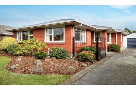 Photo of property in 24 Clipper Place, Redwood, Christchurch, 8051