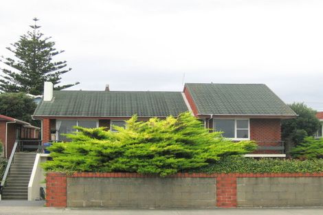 Photo of property in 77 Marine Parade, Paraparaumu Beach, Paraparaumu, 5032