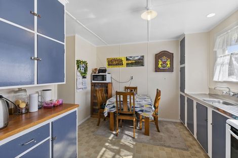 Photo of property in 310 George Street, Stokes Valley, Lower Hutt, 5019