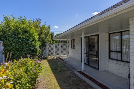 Photo of property in 272 Te Moana Road, Waikanae, 5036