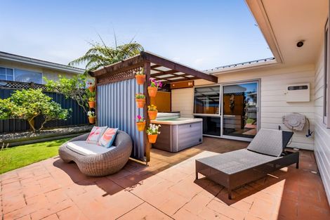 Photo of property in 8 Ellesmere Avenue, Bell Block, New Plymouth, 4312