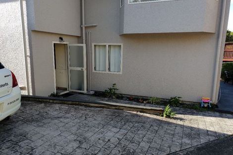 Photo of property in 80p Tirimoana Road, Te Atatu South, Auckland, 0602