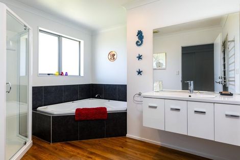 Photo of property in 12 Puketea Place, Redwoodtown, Blenheim, 7201