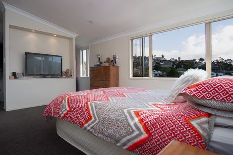 Photo of property in 5 Coralsea Way, Arkles Bay, Whangaparaoa, 0932