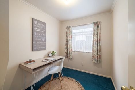 Photo of property in 21 Highsted Road, Bishopdale, Christchurch, 8053