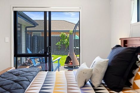 Photo of property in 32 Drabble Crescent, Papamoa Beach, Papamoa, 3118