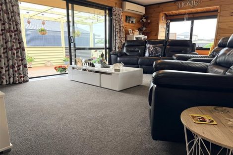 Photo of property in 2 Jamieson Road, Karoro, Greymouth, 7805