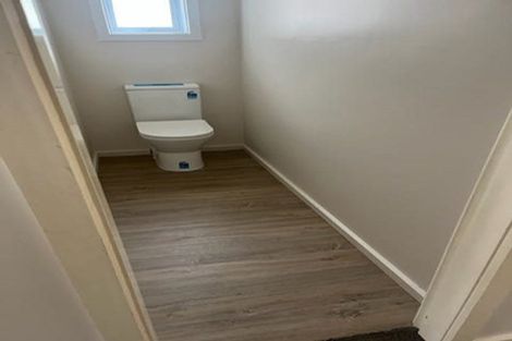 Photo of property in 11 Grimseys Road, Redwood, Christchurch, 8051