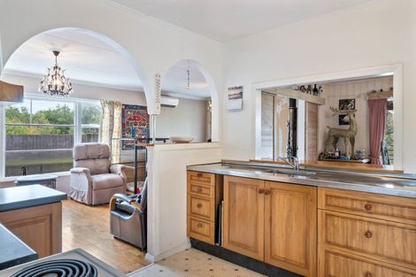 Photo of property in 78 Tararua Road, Levin, 5571