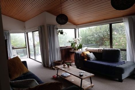 Photo of property in 1/209 East Coast Road, Castor Bay, Auckland, 0620