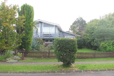 Photo of property in 25 Imatra Place, Sunnyhills, Auckland, 2010