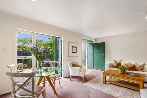 Photo of property in 2 Flagstaff Terrace, Devonport, Auckland, 0624