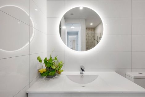 Photo of property in 203/86 Alpha Street, Cambridge, 3434