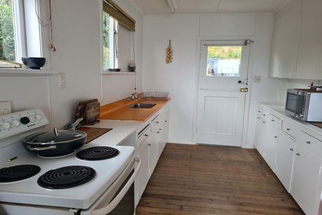 Photo of property in 1608 Cape Palliser Road, Cape Palliser, Pirinoa, 5772