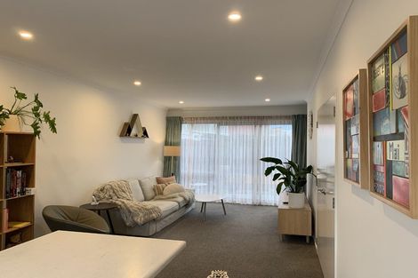 Photo of property in 8 Shelduck Way, Hobsonville, Auckland, 0616