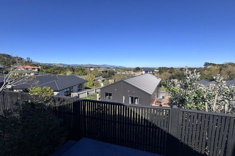 Photo of property in 6 Kea Place, Fitzherbert, Palmerston North, 4410