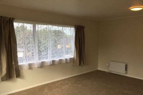 Photo of property in 2/13 Dolbear Street, Titirangi, Auckland, 0604