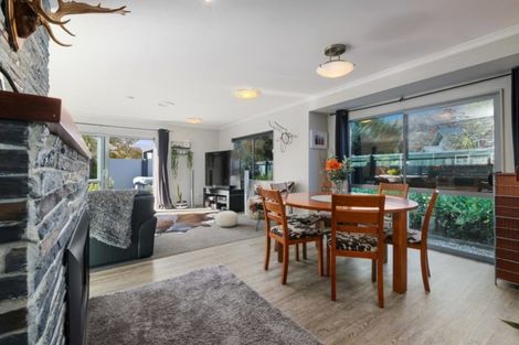 Photo of property in 9 Crawford Place, Lake Hayes, Queenstown, 9304