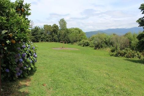 Photo of property in 15 Feary Crescent, Takaka, 7110