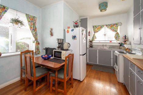 Photo of property in 16 Hardy Street, New Brighton, Christchurch, 8061