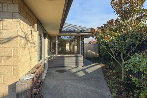 Photo of property in 21 Dunsford Close, Halswell, Christchurch, 8025