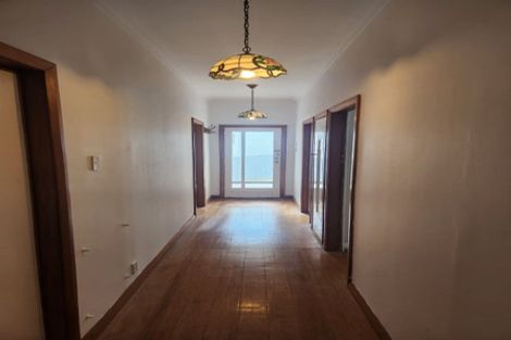 Photo of property in 6 Otaki Street, Miramar, Wellington, 6022