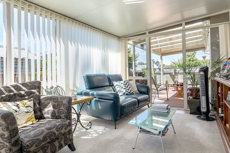 Photo of property in 118 West Street, Greytown, 5712