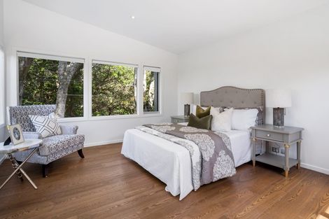 Photo of property in 18 Kereru Grove, Greenhithe, Auckland, 0632