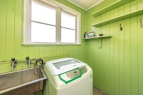 Photo of property in 2 Kells Street, Waitotara, Whanganui, 4588