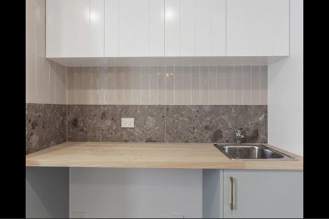 Photo of property in 21 Waione Avenue, Te Atatu Peninsula, Auckland, 0610