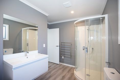 Photo of property in 19 Te Ara O Roimata, Wainuiomata, Lower Hutt, 5014