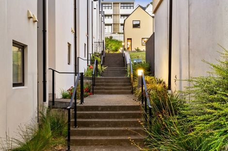 Photo of property in 81 Melbourne Road, Island Bay, Wellington, 6023