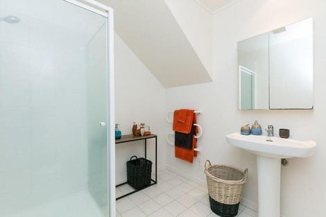 Photo of property in Mendosa Terraces Apartments, 22/9 Ebor Street, Te Aro, Wellington, 6011
