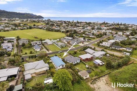 Photo of property in 60 The Crescent, Waihi Beach, 3611