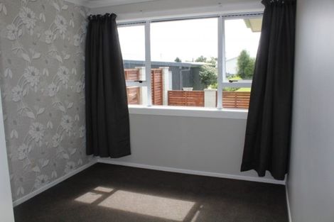 Photo of property in 6 Church Street, Winton, 9720