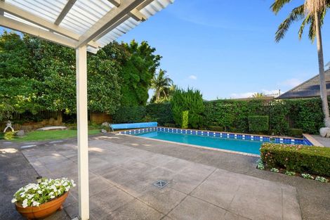 Photo of property in 12 Cecil Road, Milford, Auckland, 0620