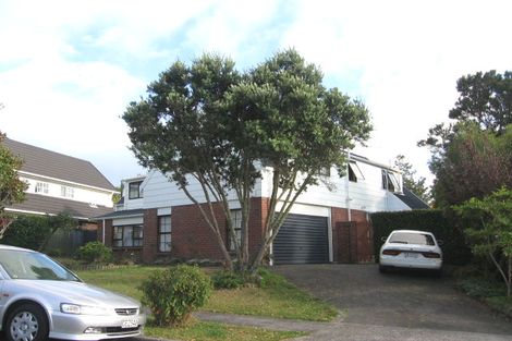 Photo of property in 12 Ravenstone Place, Chatswood, Auckland, 0626