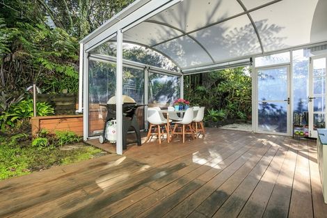 Photo of property in 28 Lavery Place, Sunnynook, Auckland, 0632
