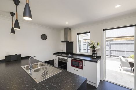 Photo of property in 5 Butler Place, Fitzherbert, Palmerston North, 4410