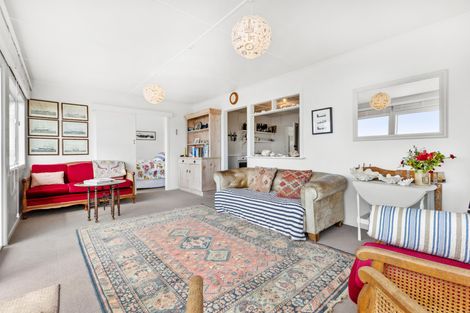 Photo of property in 15 Rose Street, Raglan, 3225