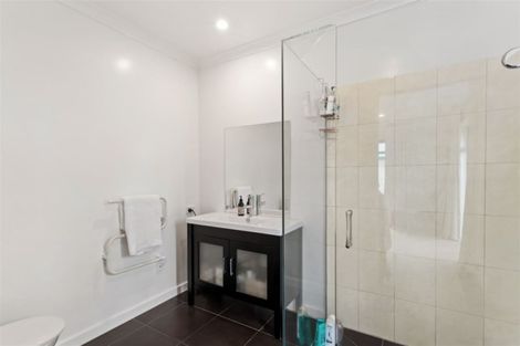 Photo of property in 11 Penhelig Place, Burnside, Christchurch, 8053