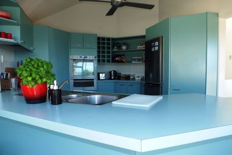 Photo of property in 355 Gulf Harbour Drive, Gulf Harbour, Whangaparaoa, 0930