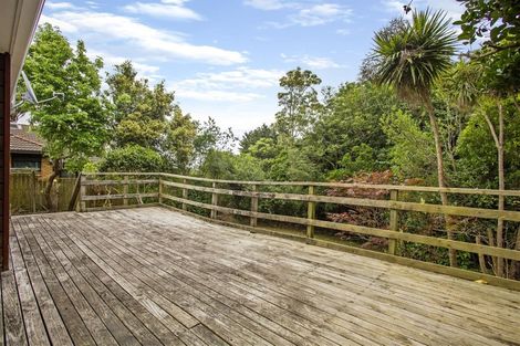 Photo of property in 43 Ewhurst Place, Goodwood Heights, Auckland, 2105