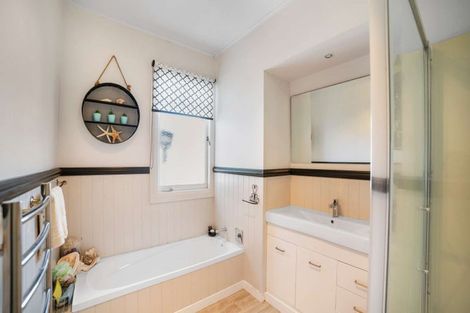 Photo of property in 195 Derby Street, Gisborne, 4010