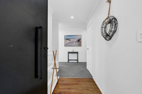 Photo of property in 84a Wallath Road, Westown, New Plymouth, 4310