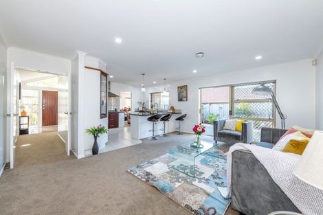 Photo of property in 4 Stornaway Drive, Flat Bush, Auckland, 2016