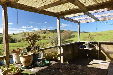 Photo of property in 153 Pahi Road, Pahi, Paparoa, 0571