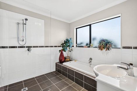 Photo of property in 48 Swan Road, Te Kauwhata, 3781